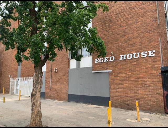 2 BEDROOM APARTMENT FOR SALE IN KEMPTON PARK CENTRAL